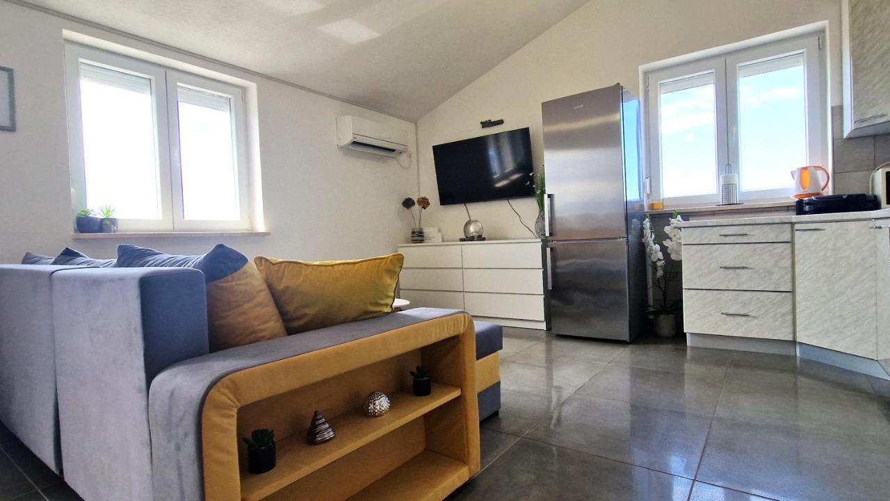 Apartment Goran Krk Town Zewnętrze zdjęcie